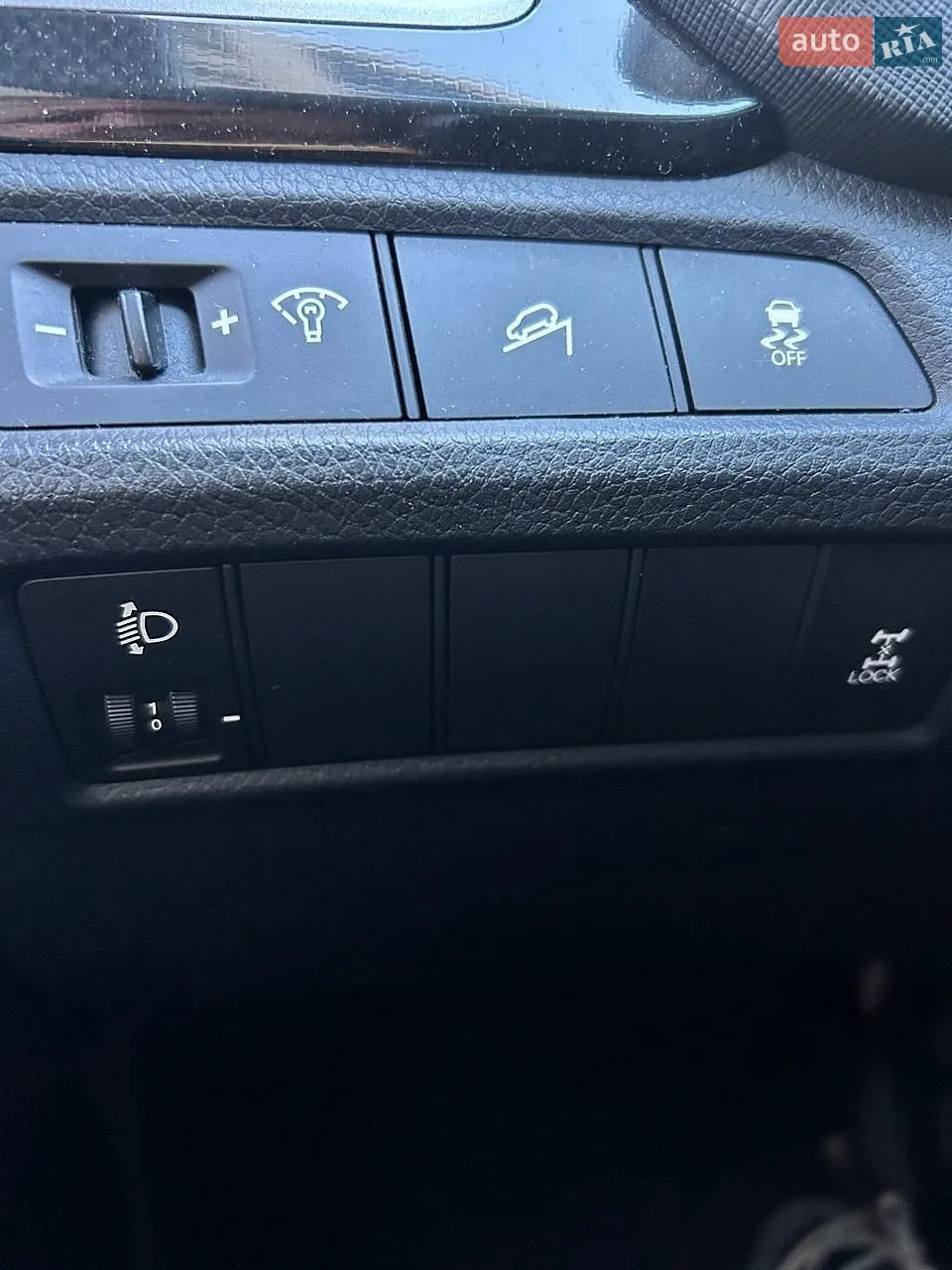 2015 Hyundai Santa Fe - мініатюра 16