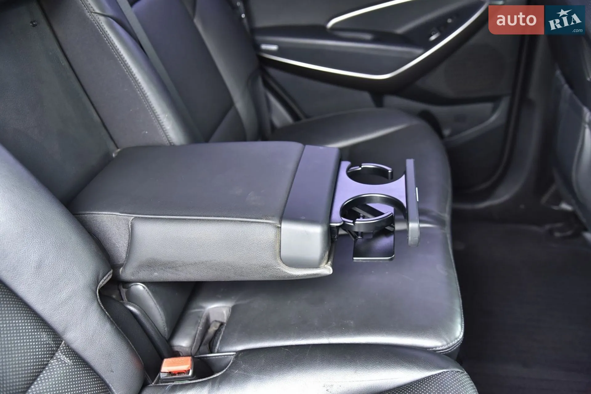 2016 Hyundai Santa Fe - мініатюра 11