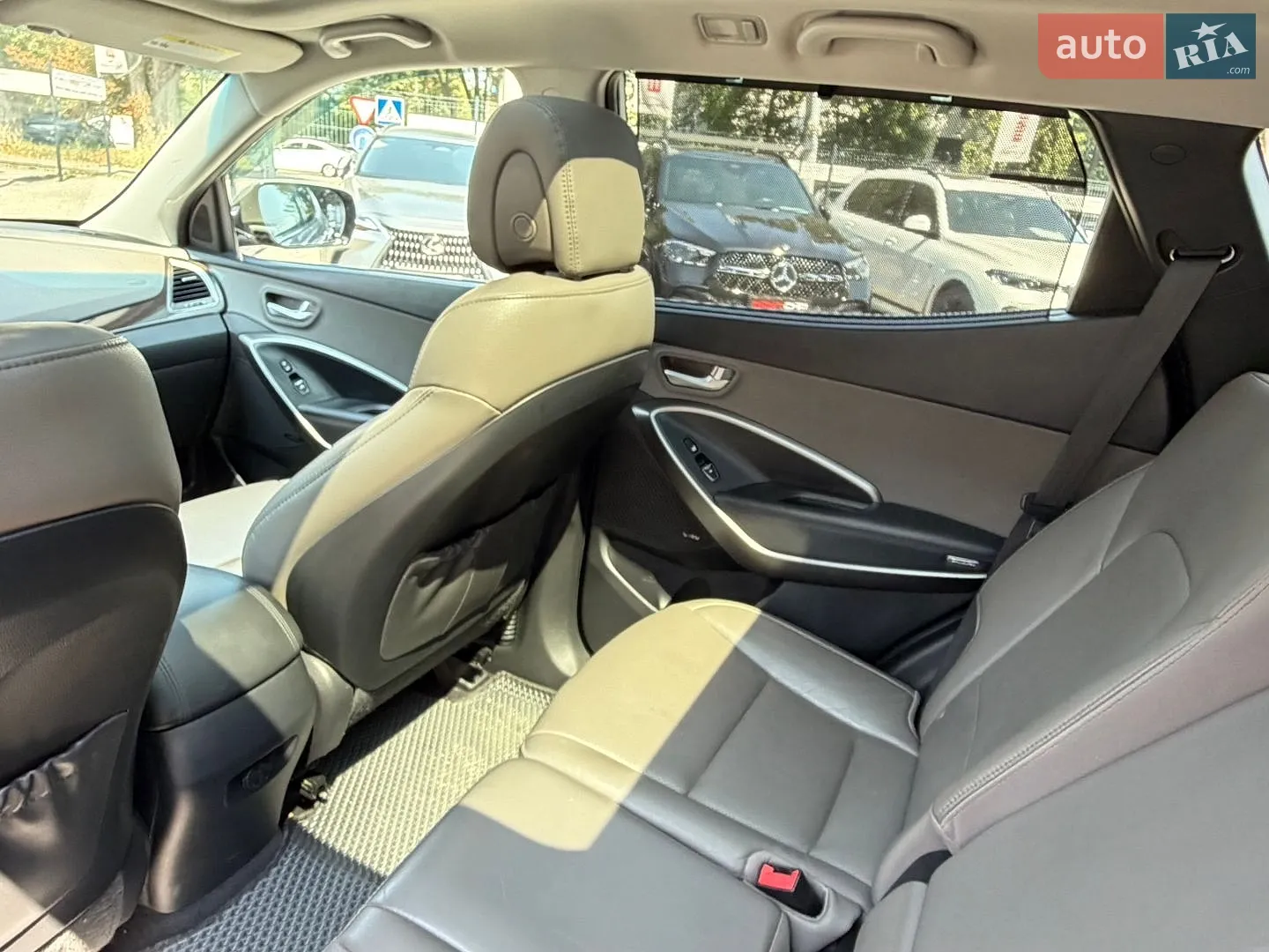 2016 Hyundai Santa Fe - мініатюра 28