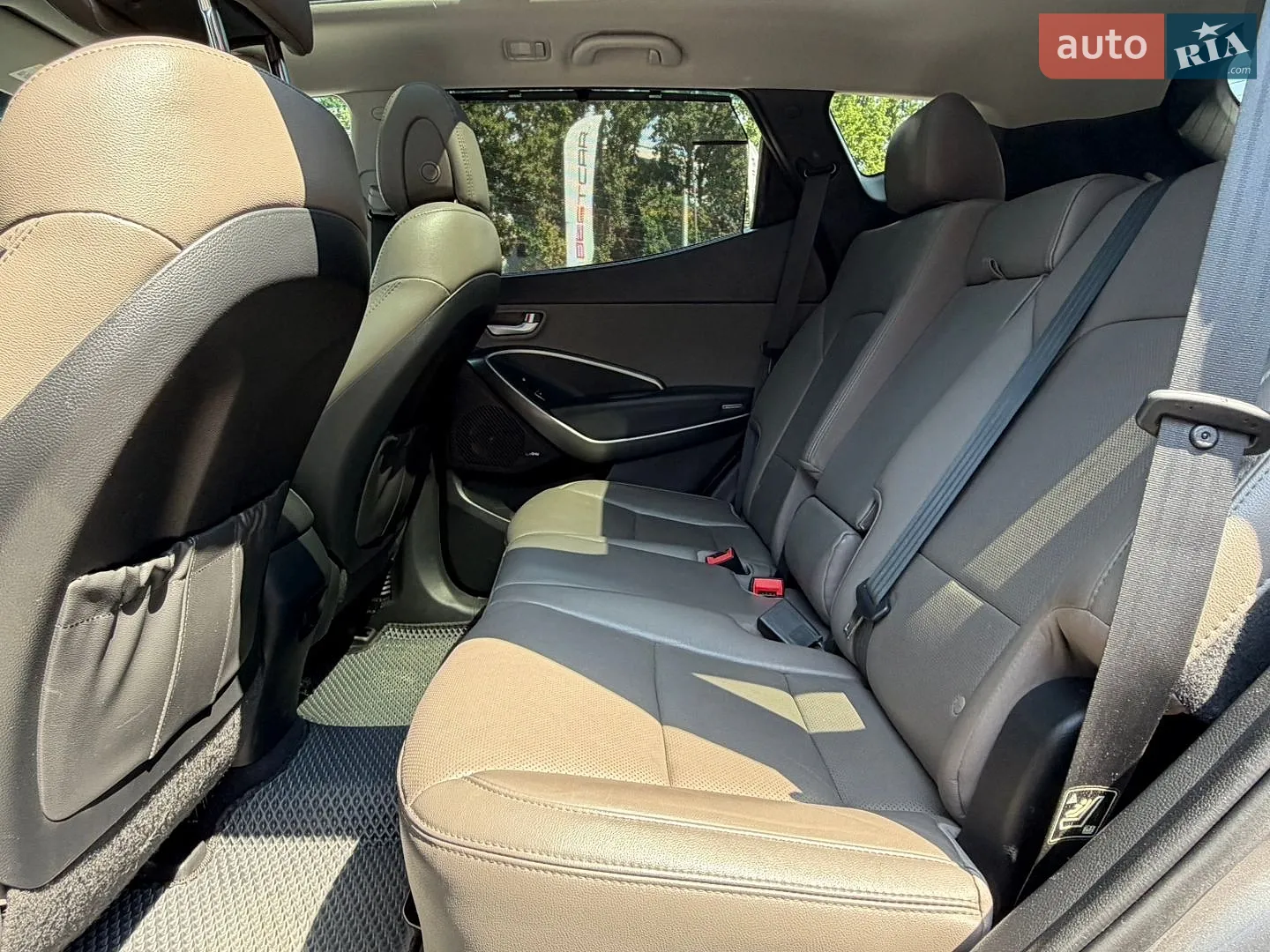 2016 Hyundai Santa Fe - мініатюра 29