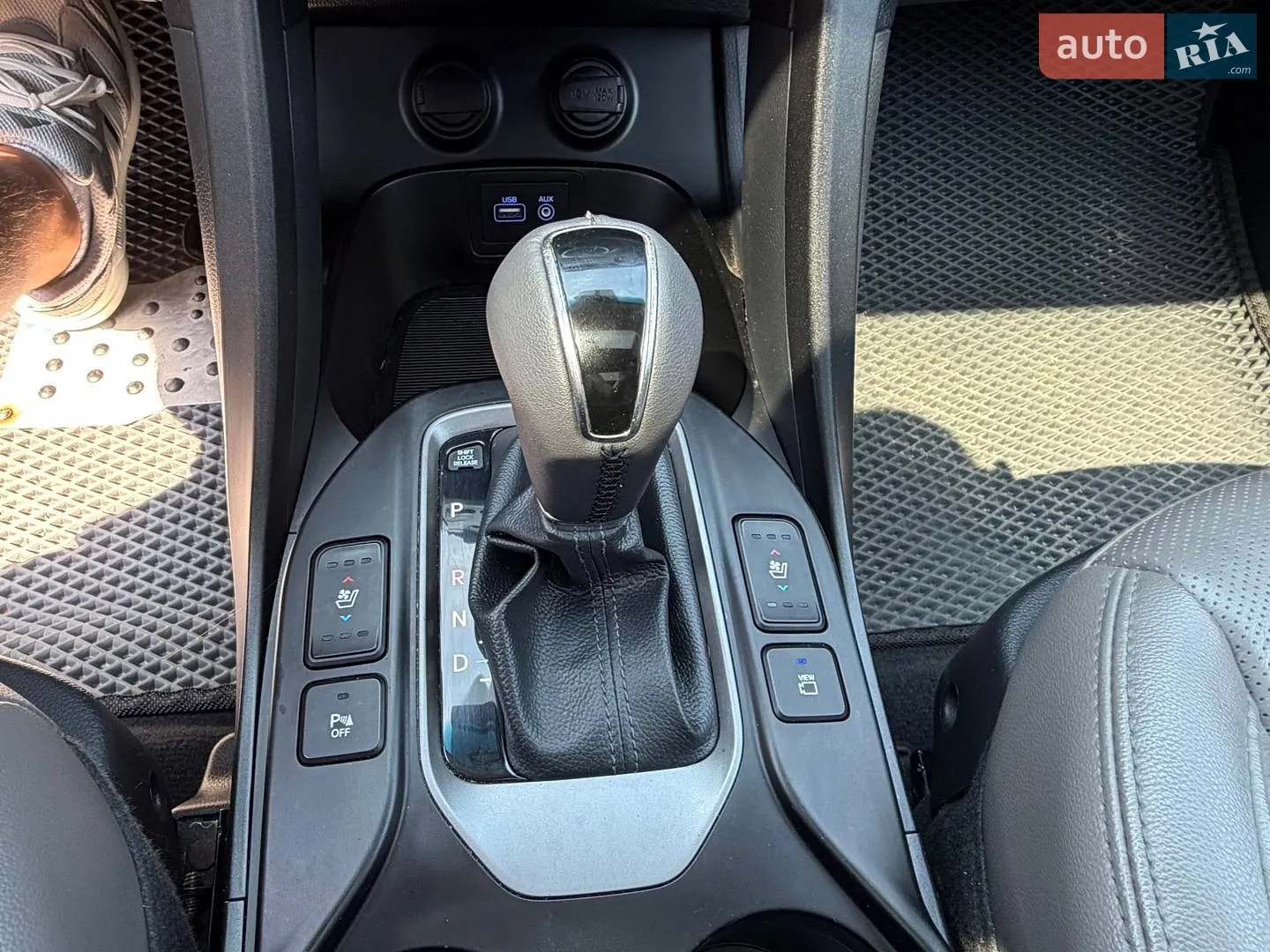 2016 Hyundai Santa Fe - мініатюра 34