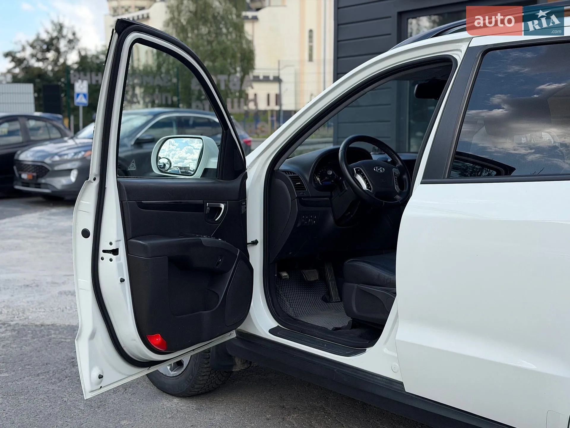 2011 Hyundai Santa Fe - мініатюра 23