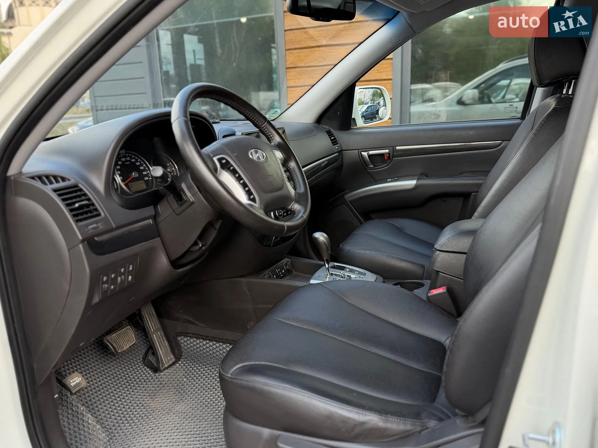 2011 Hyundai Santa Fe - мініатюра 26
