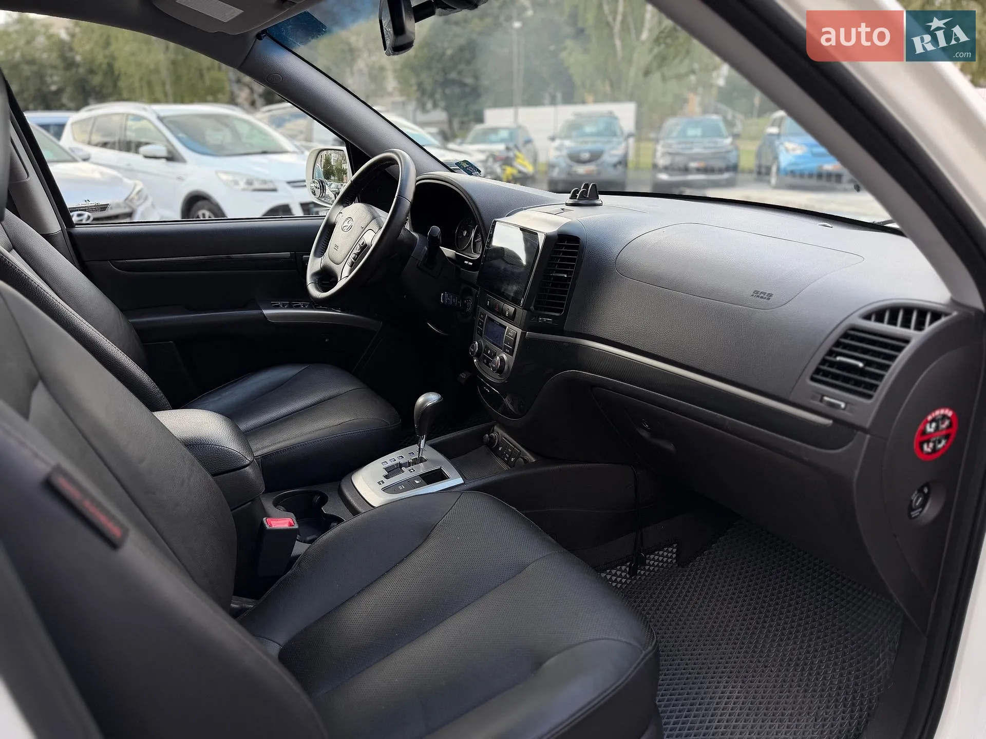 2011 Hyundai Santa Fe - мініатюра 29