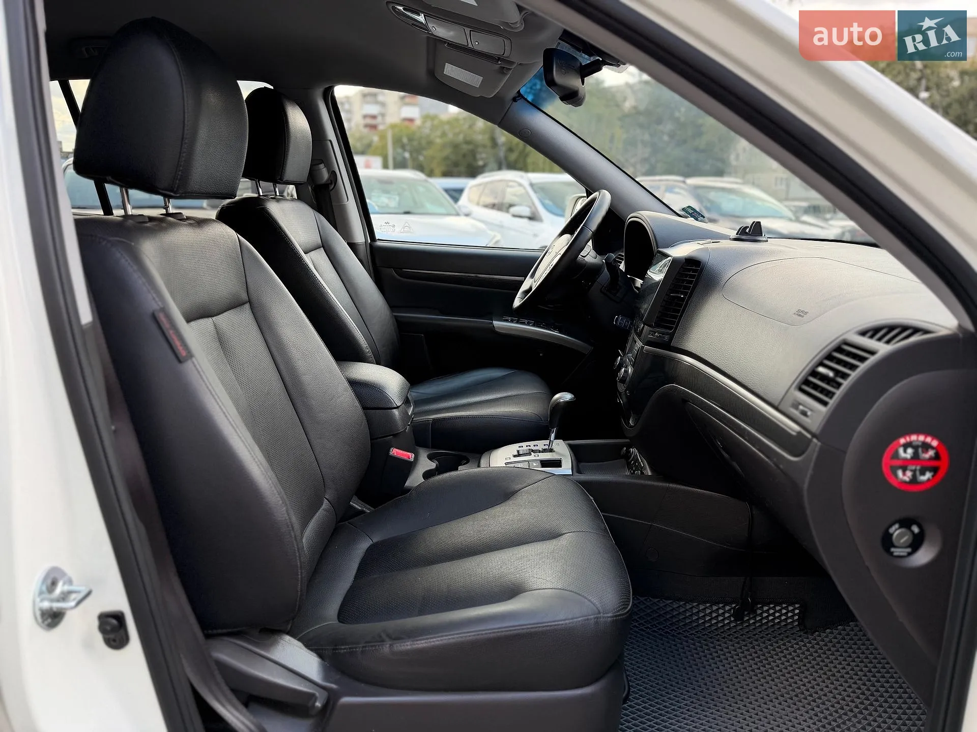 2011 Hyundai Santa Fe - мініатюра 30
