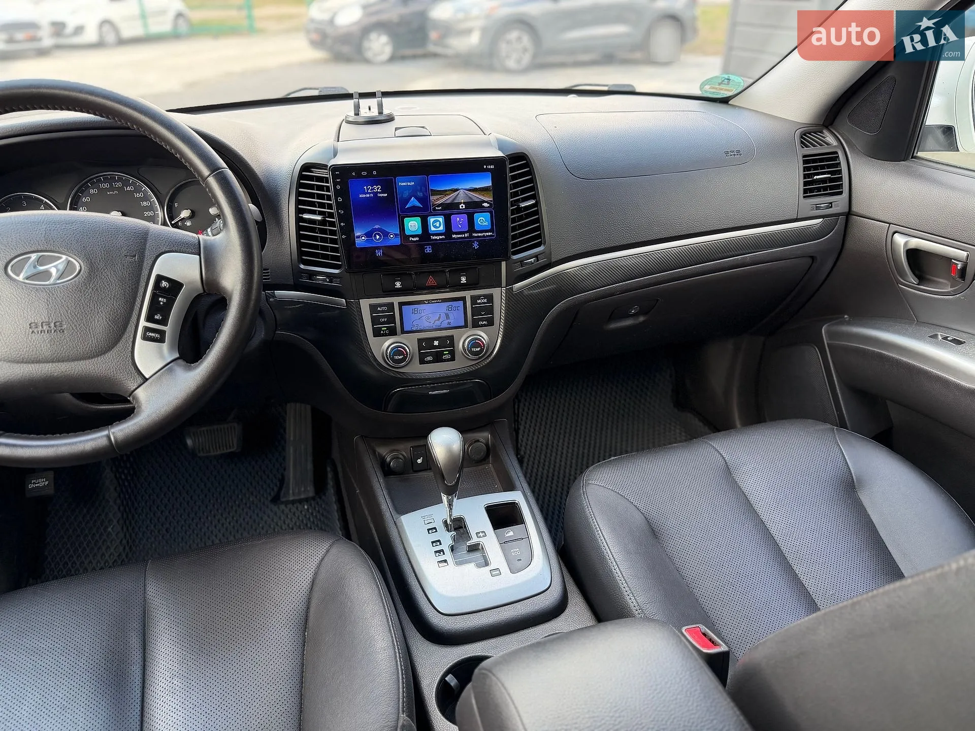 2011 Hyundai Santa Fe - мініатюра 39