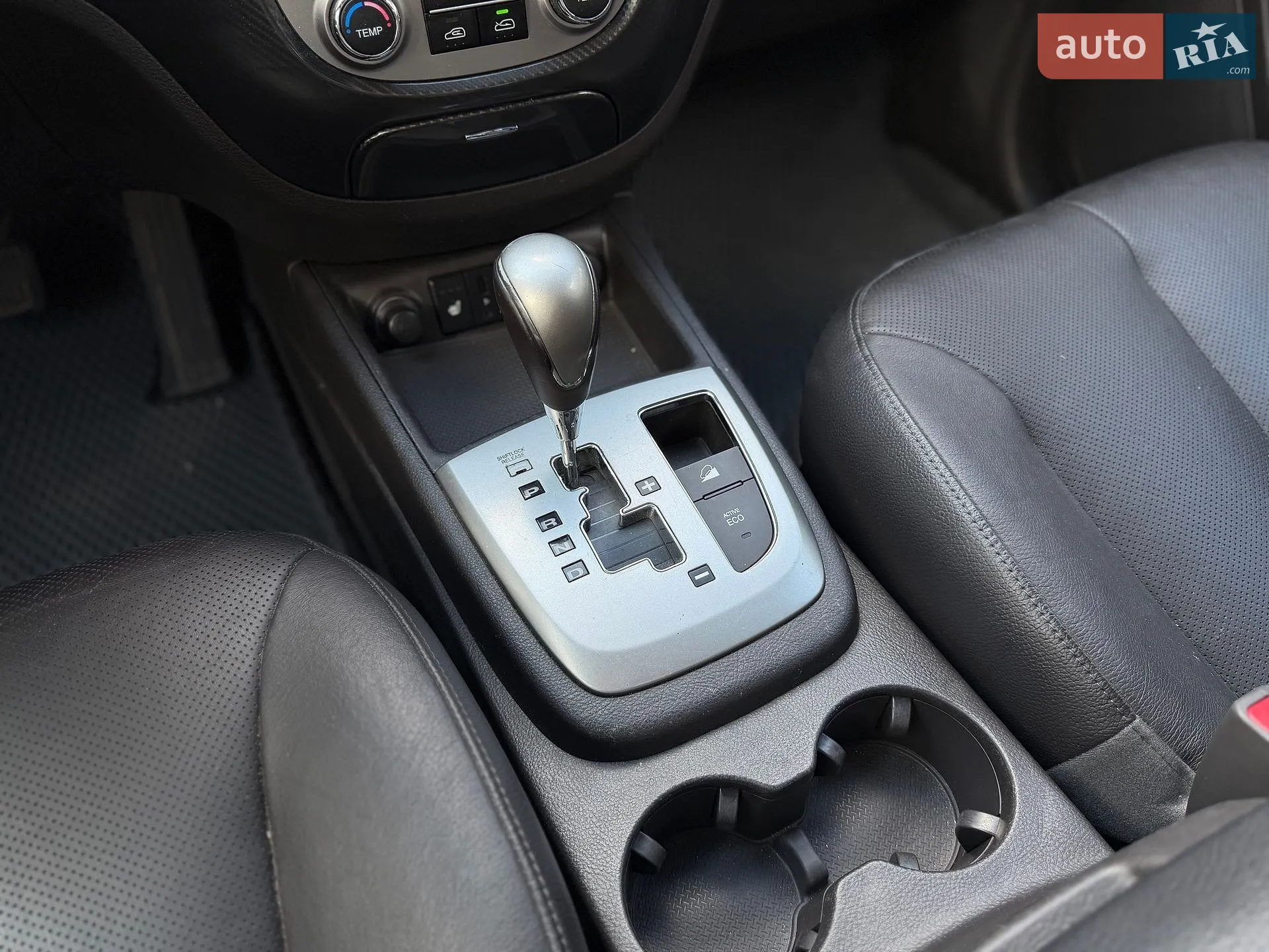 2011 Hyundai Santa Fe - мініатюра 43