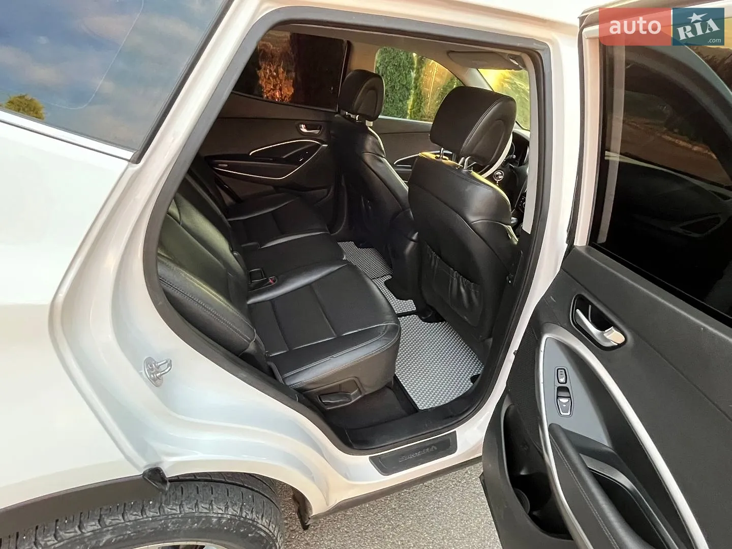 2012 Hyundai Santa Fe - мініатюра 25