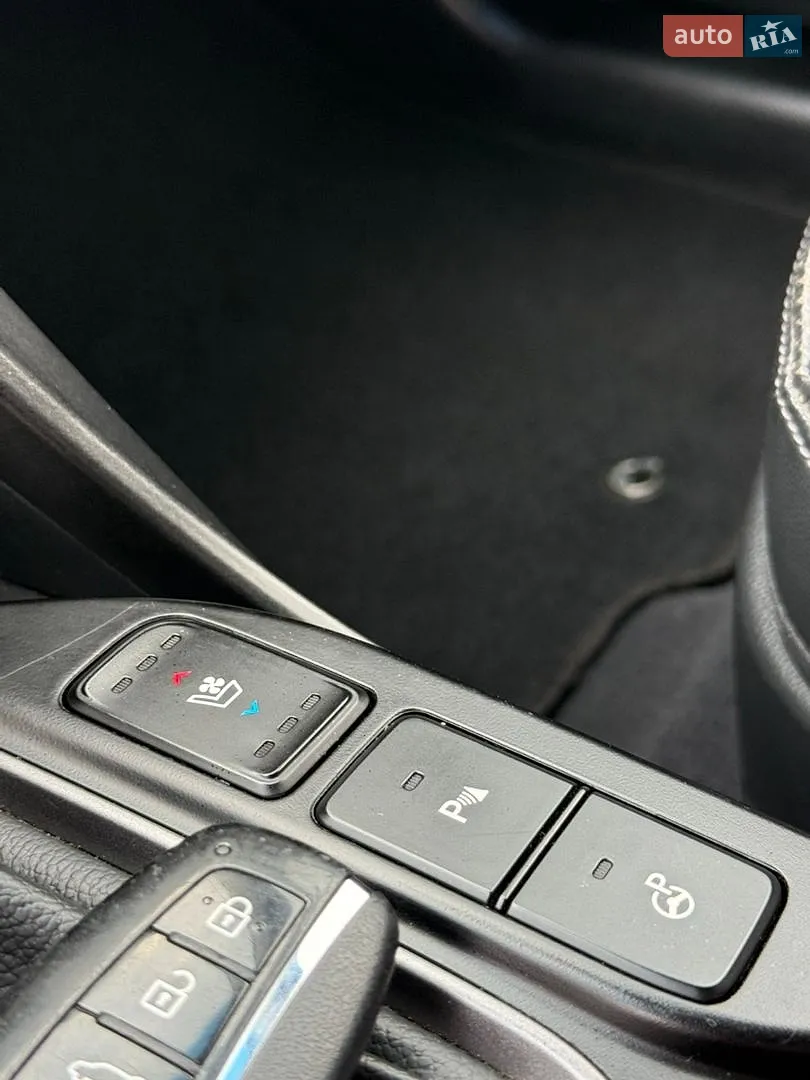 2016 Hyundai Santa Fe - мініатюра 40