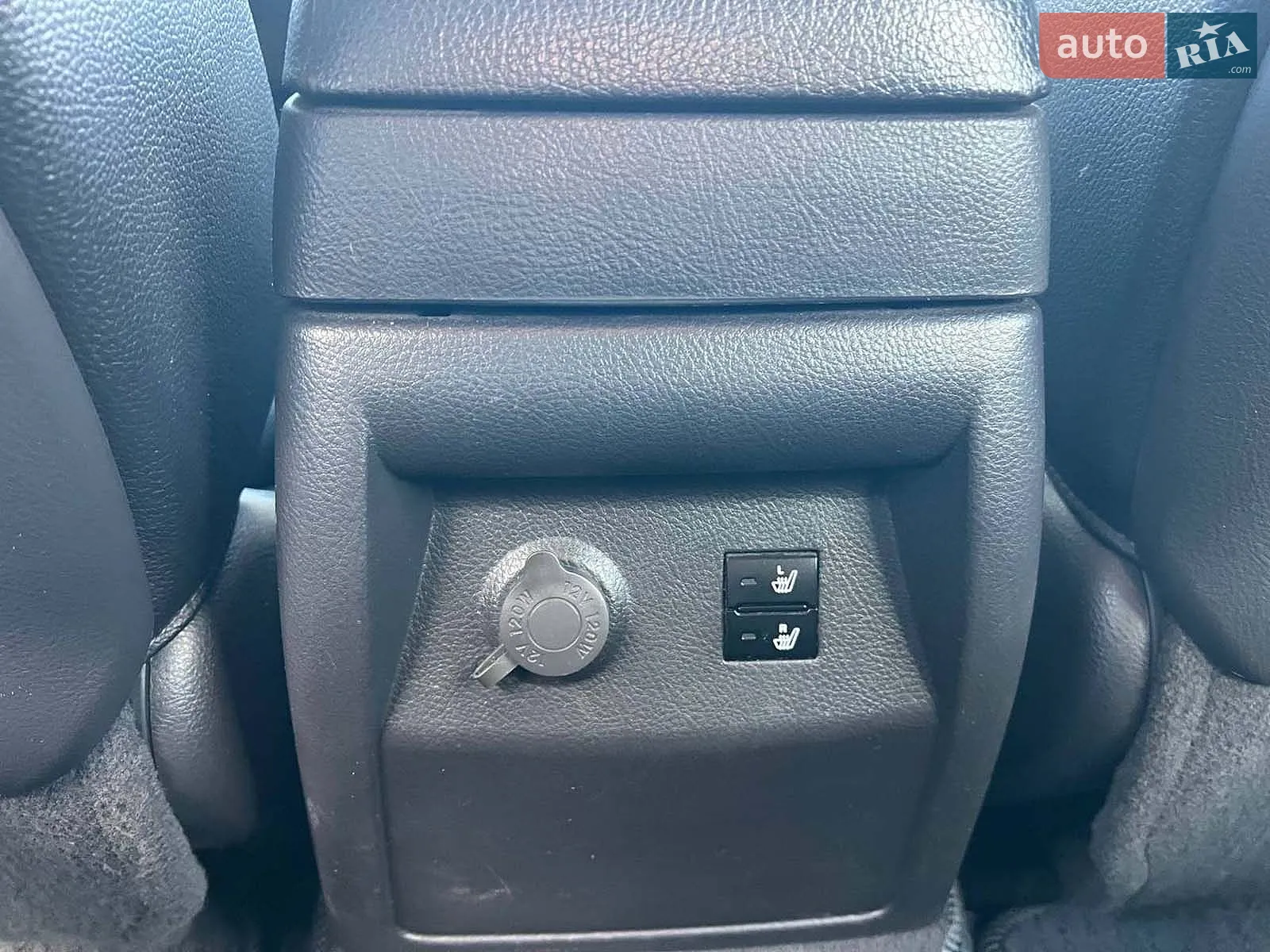 2010 Hyundai Santa Fe - мініатюра 40