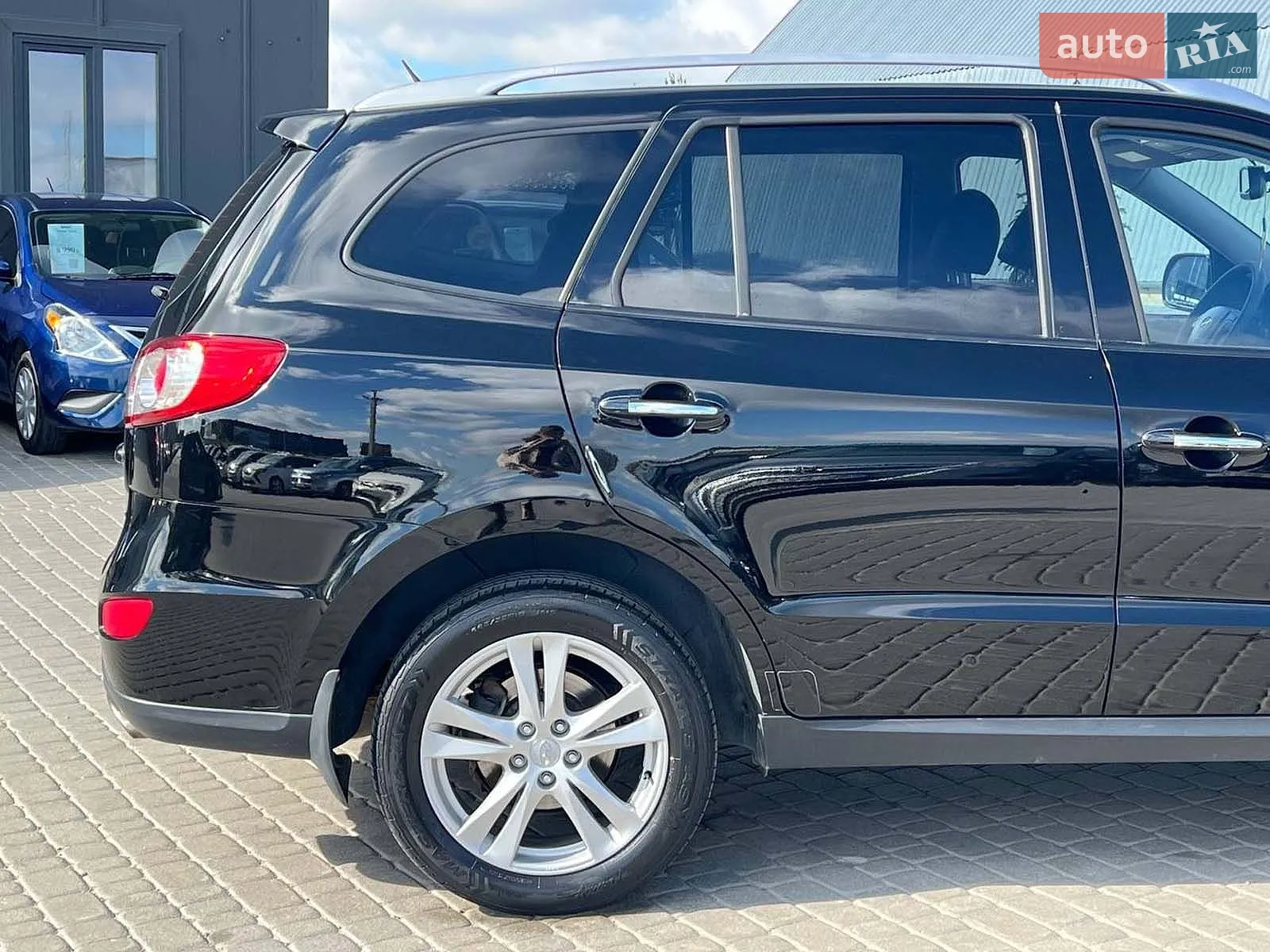 2010 Hyundai Santa Fe - мініатюра 9