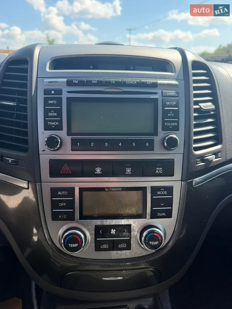 2011 Hyundai Santa Fe - мініатюра 37