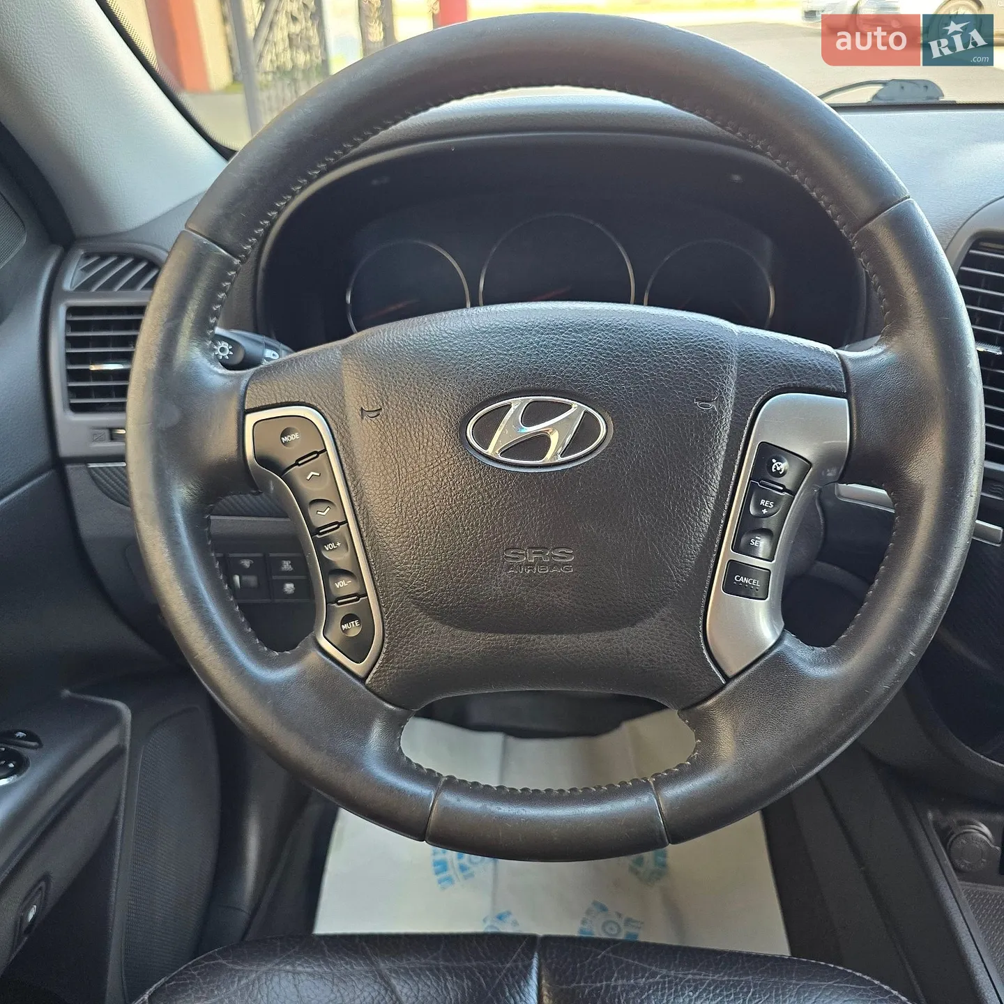 2010 Hyundai Santa Fe - мініатюра 38