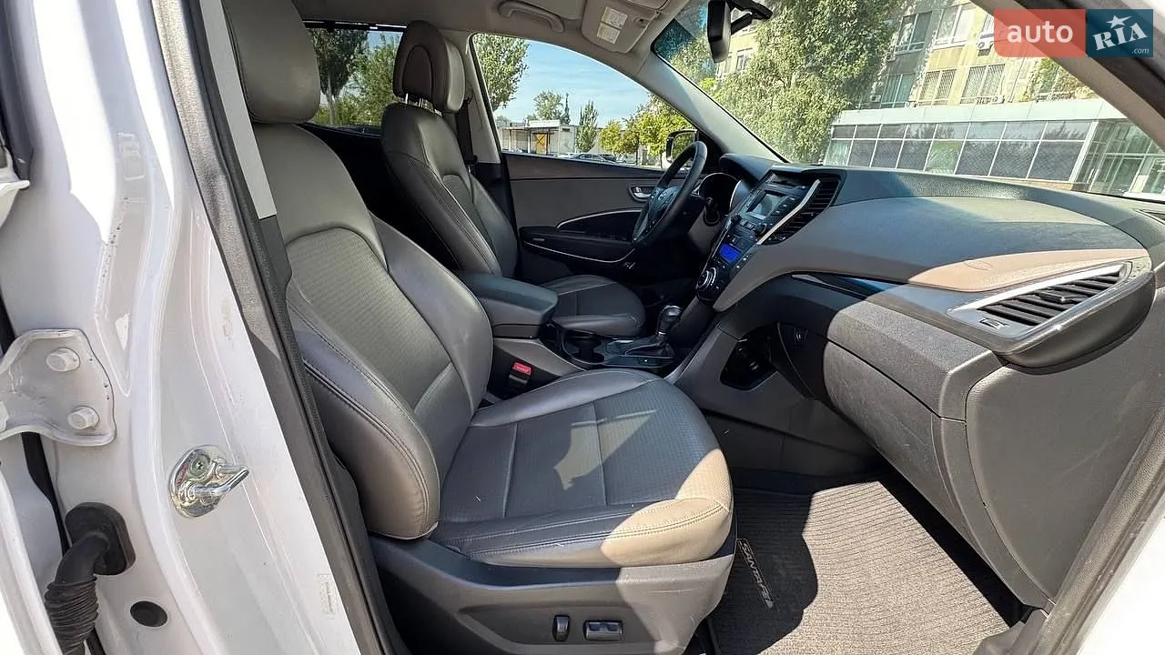 2014 Hyundai Santa Fe - мініатюра 17