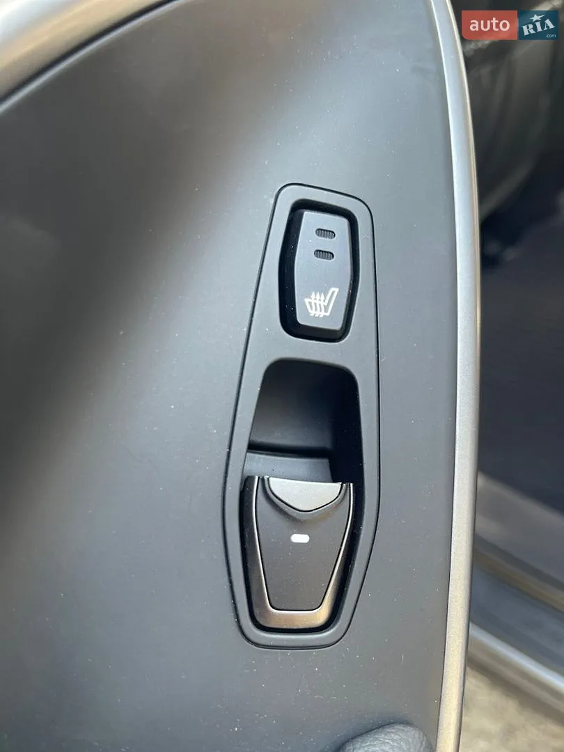 2016 Hyundai Santa Fe - мініатюра 21