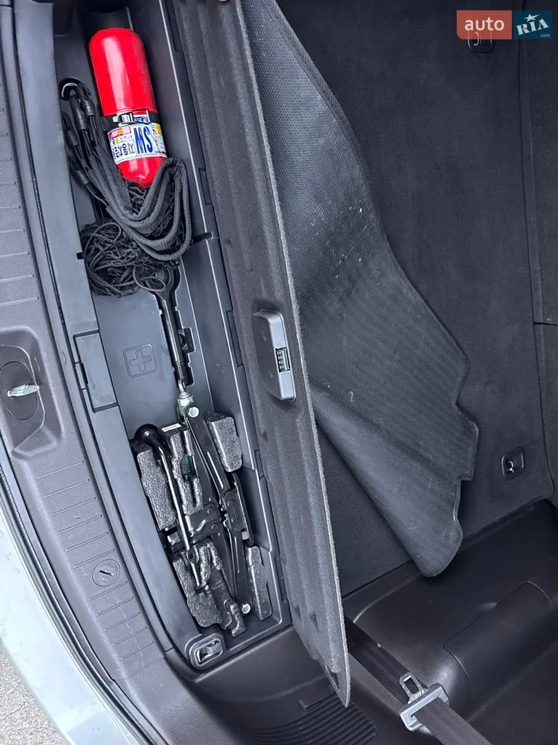 2012 Hyundai Santa Fe - мініатюра 51