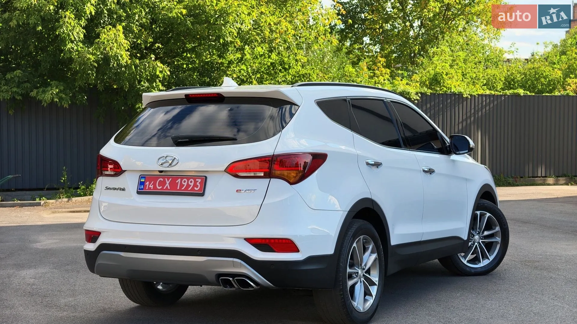 2016 Hyundai Santa Fe - мініатюра 31