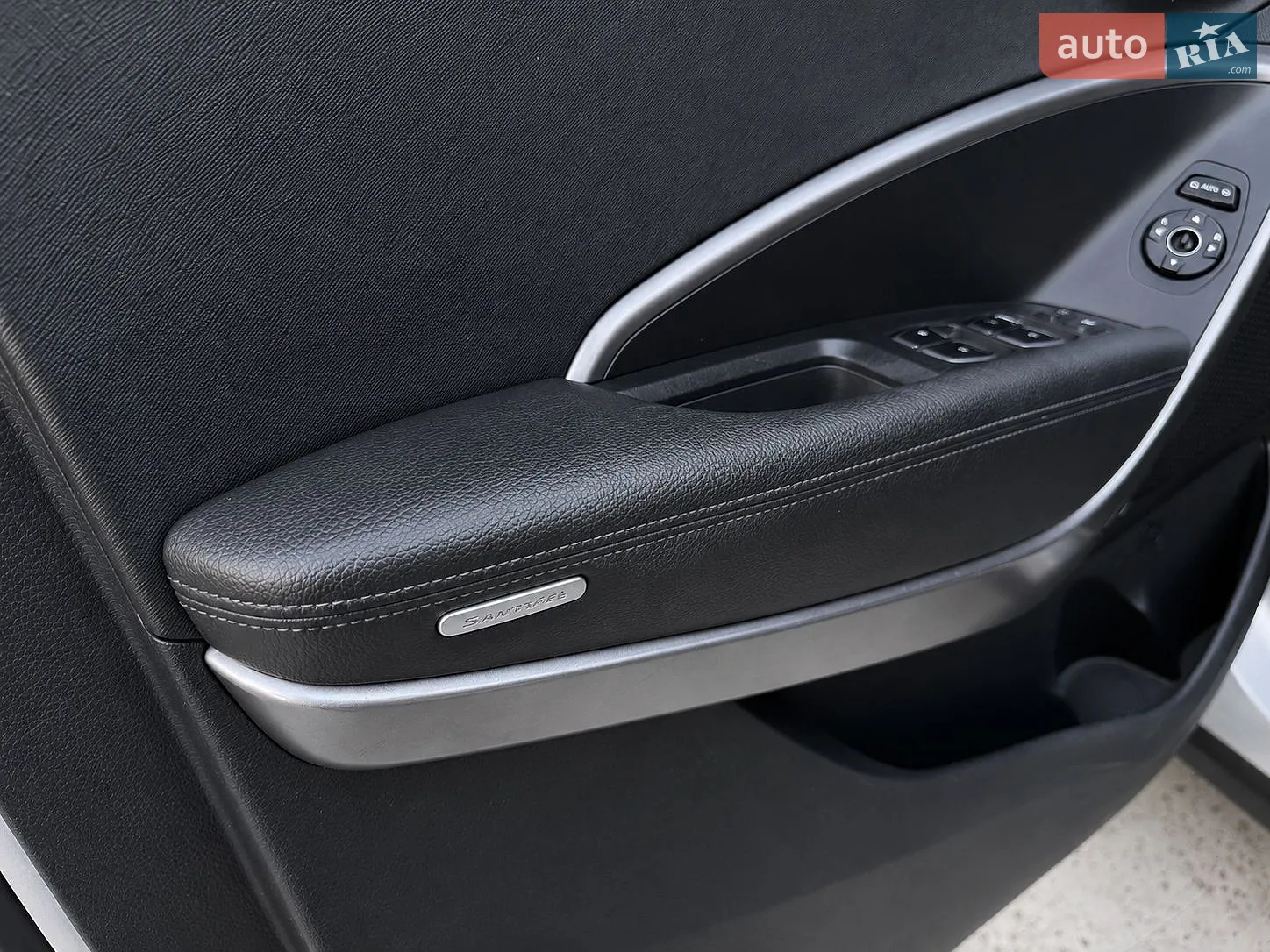2012 Hyundai Santa Fe - мініатюра 19