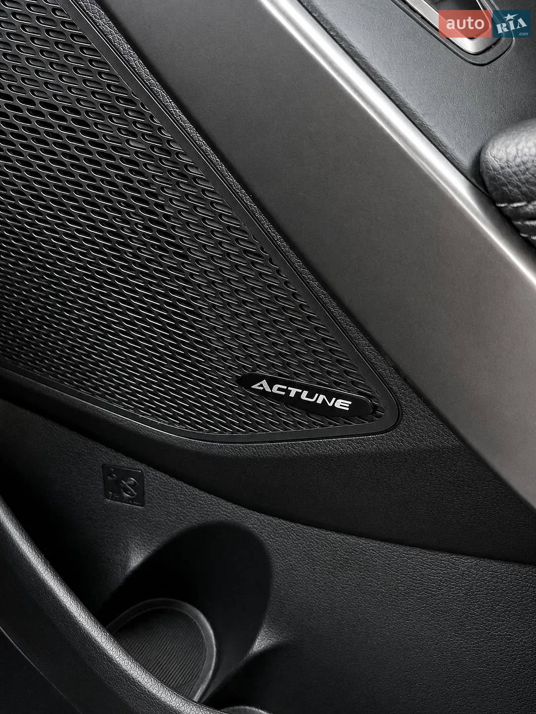 2012 Hyundai Santa Fe - мініатюра 37