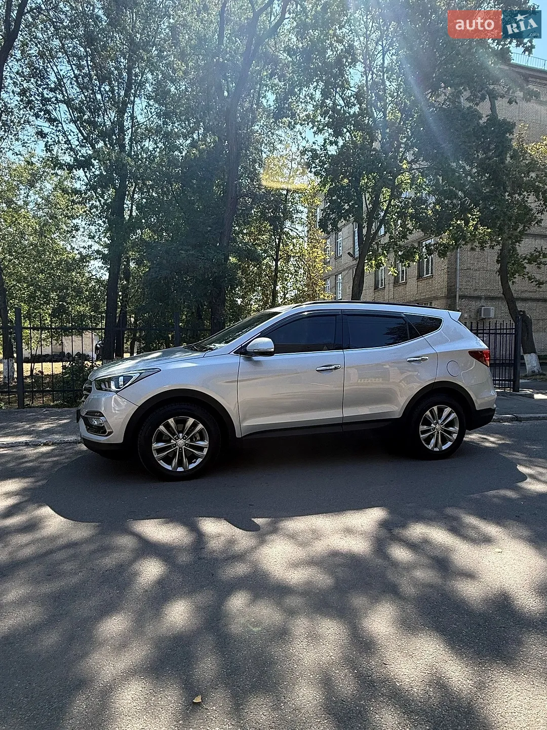 2016 Hyundai Santa Fe - мініатюра 3