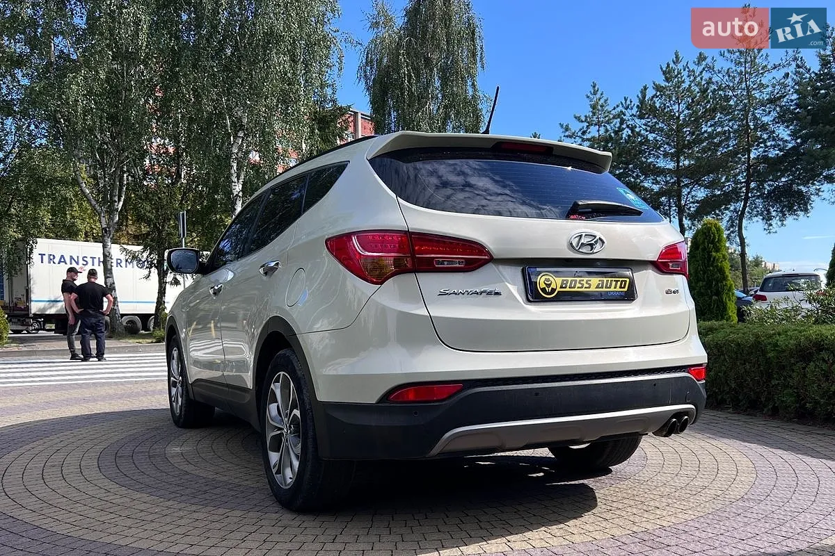 2012 Hyundai Santa Fe - мініатюра 5