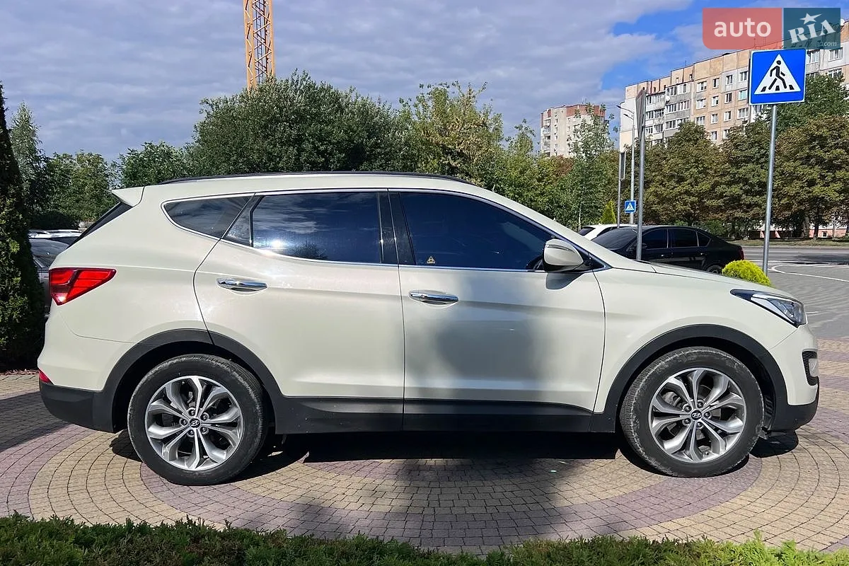 2012 Hyundai Santa Fe - мініатюра 8