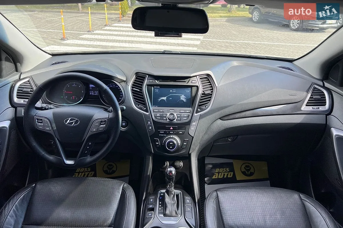 2012 Hyundai Santa Fe - мініатюра 12