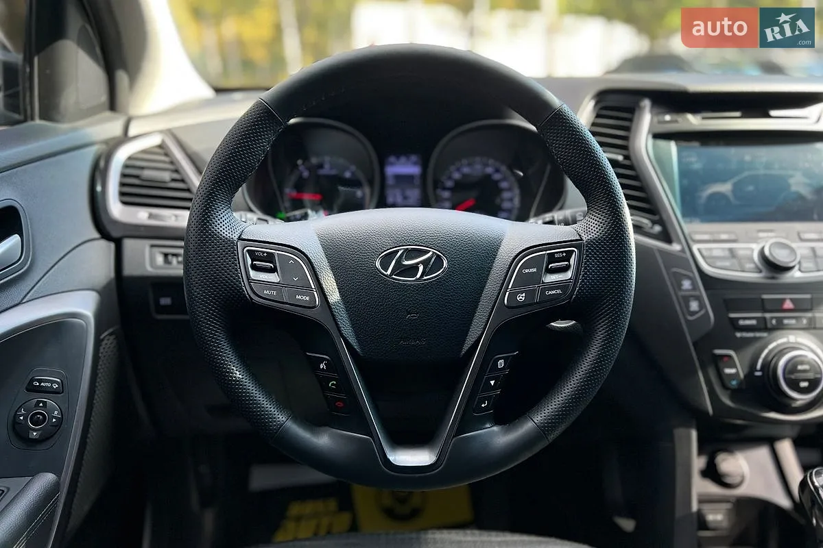 2012 Hyundai Santa Fe - мініатюра 11