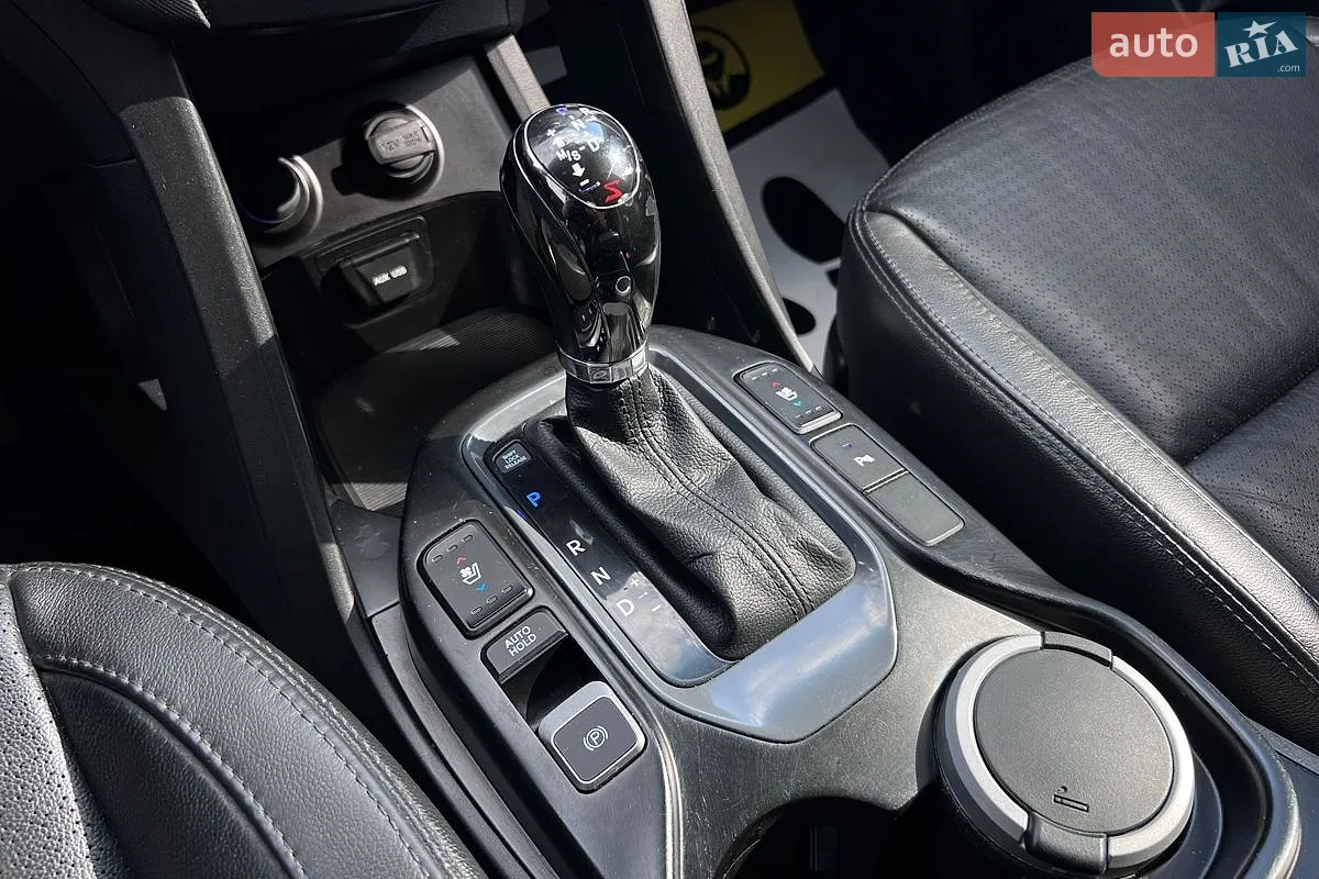 2012 Hyundai Santa Fe - мініатюра 17