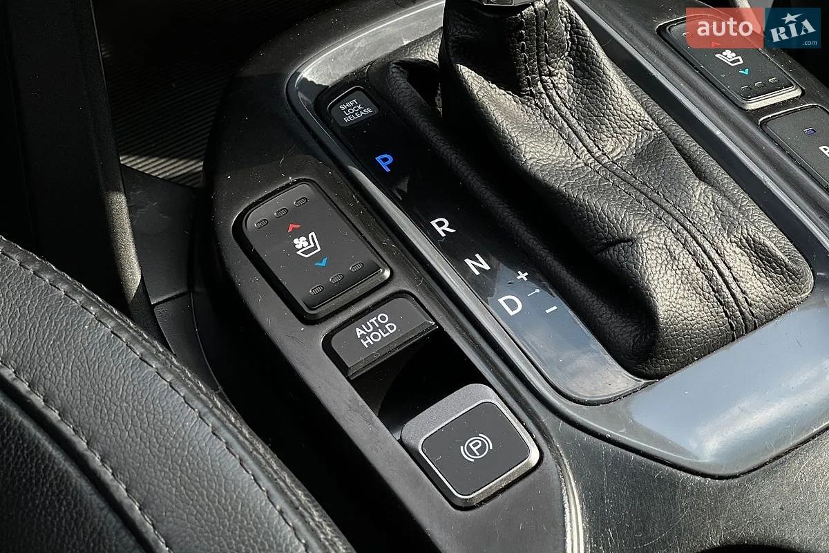 2012 Hyundai Santa Fe - мініатюра 18