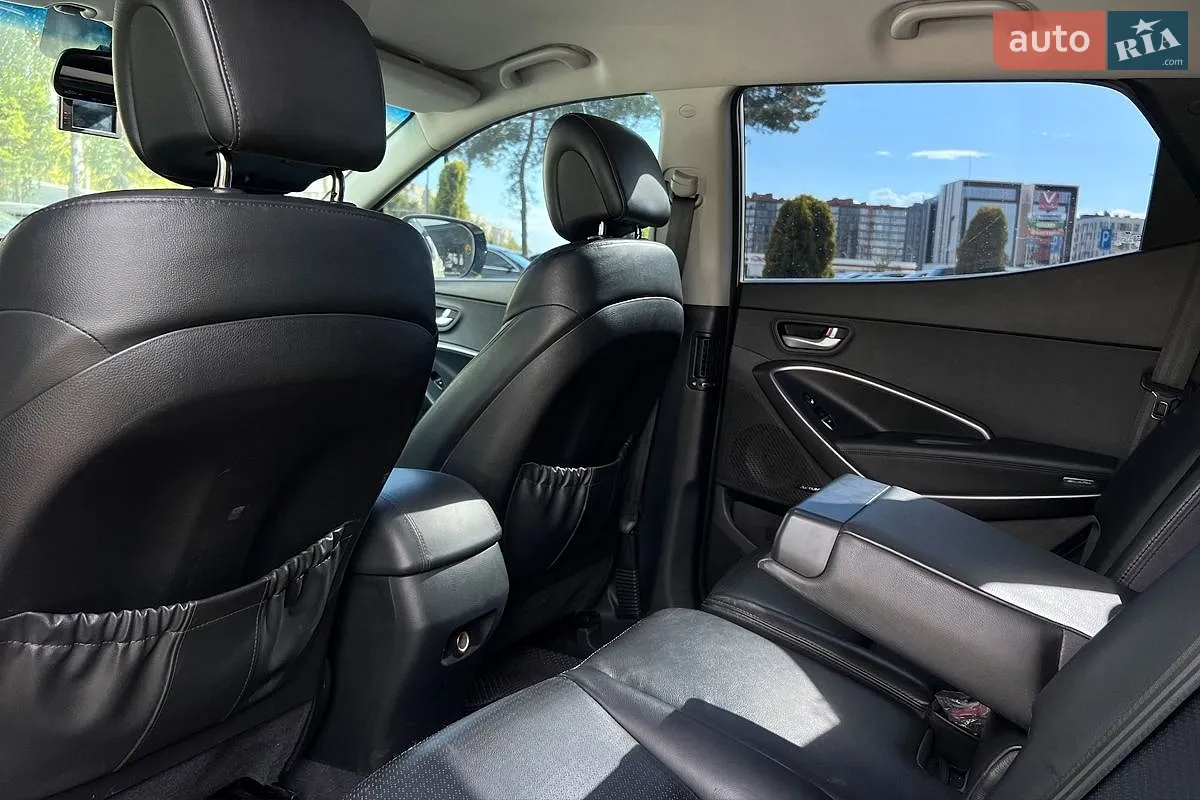 2012 Hyundai Santa Fe - мініатюра 23