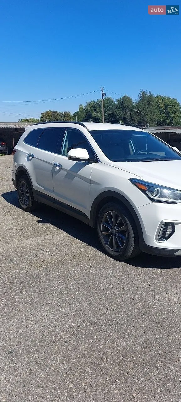 2017 Hyundai Santa Fe - мініатюра 3