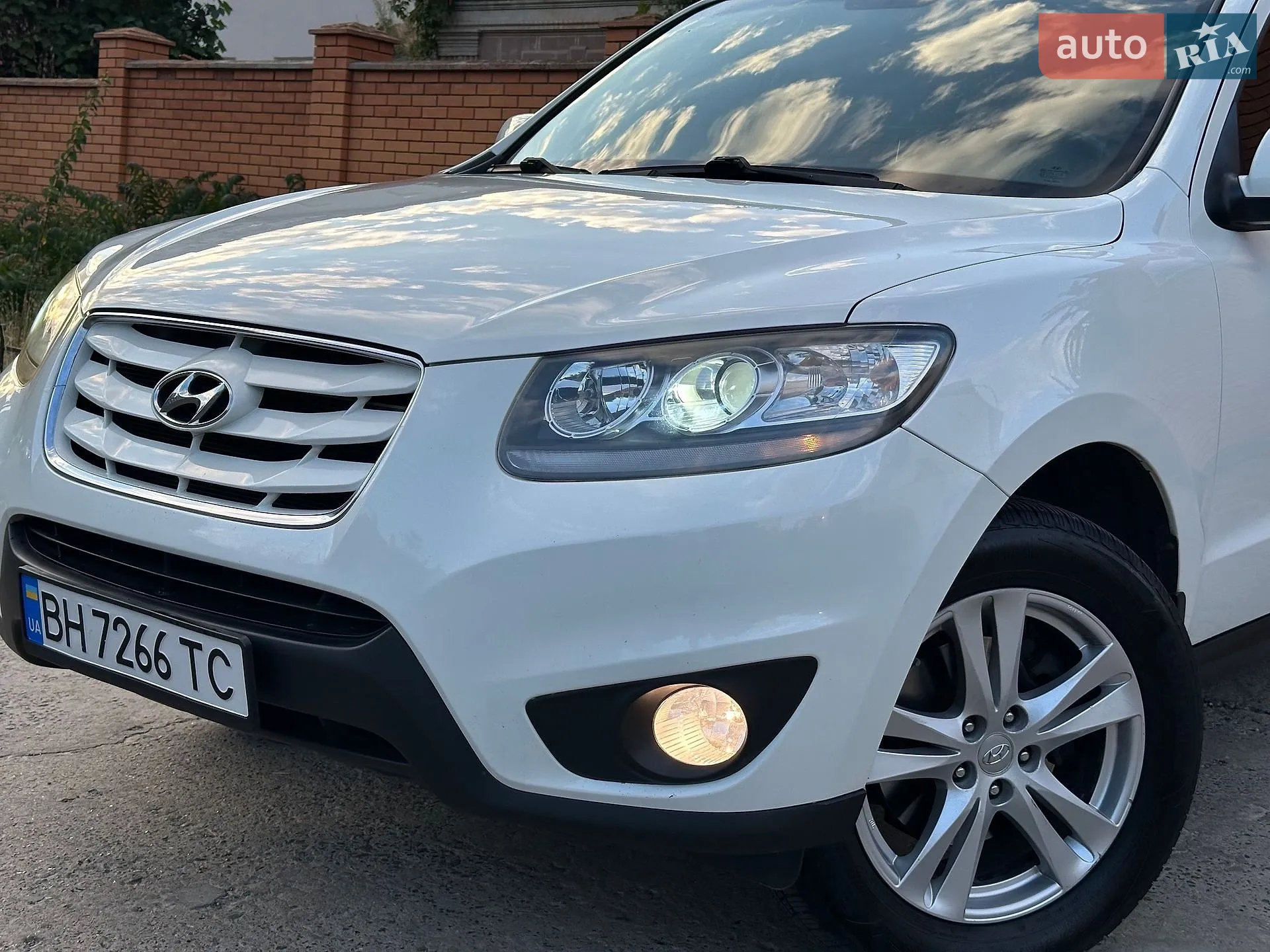 2011 Hyundai Santa Fe - мініатюра 8