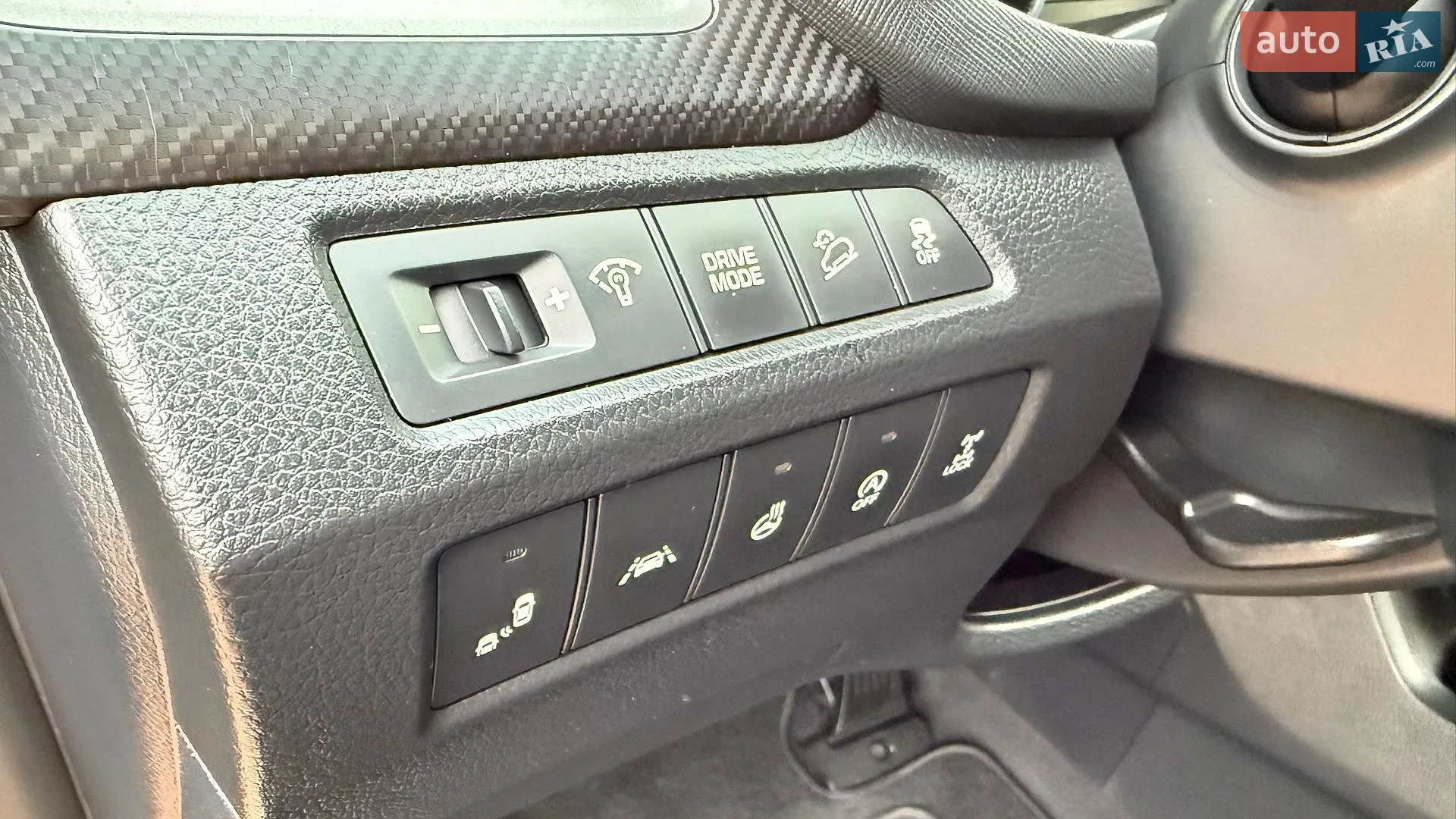 2016 Hyundai Santa Fe - мініатюра 29