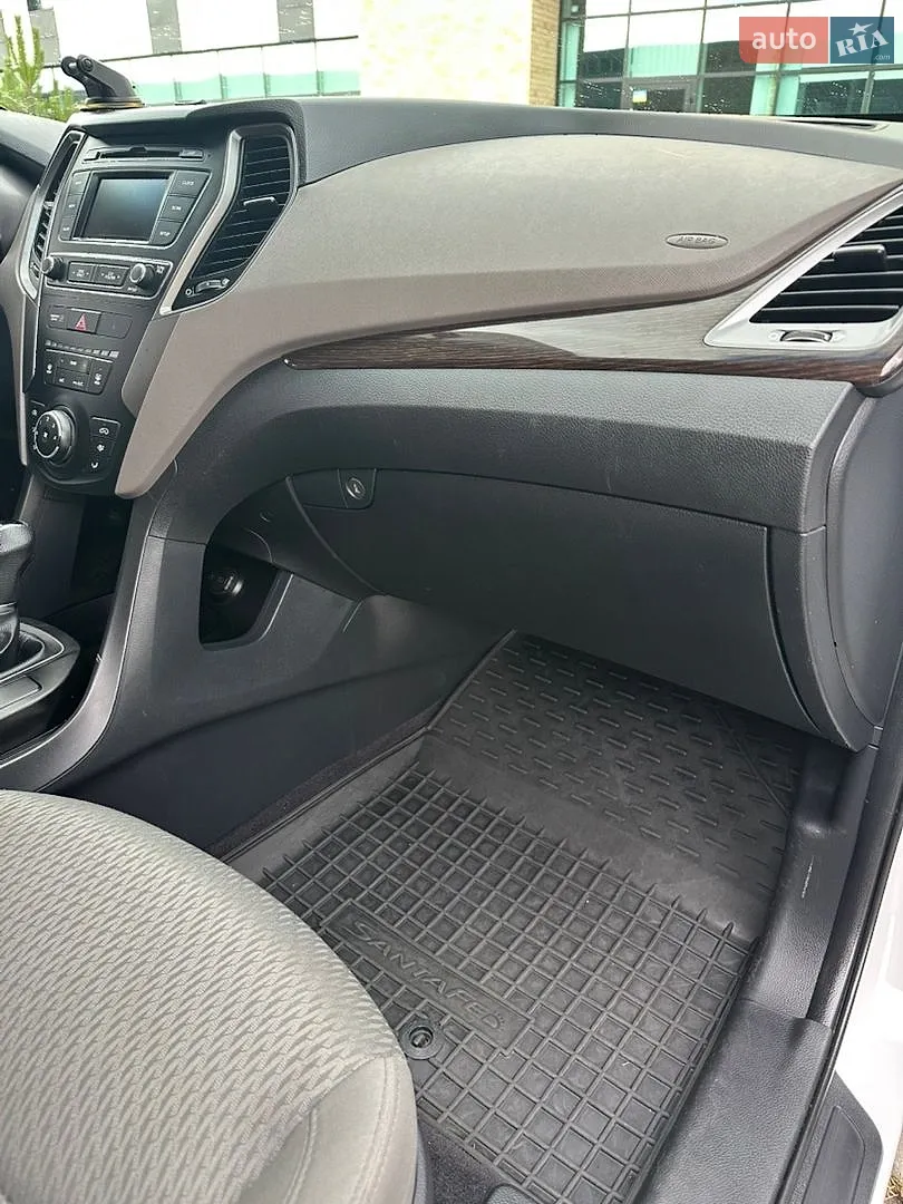 2017 Hyundai Santa Fe - мініатюра 14