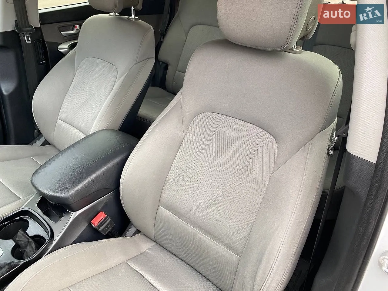 2016 Hyundai Santa Fe - мініатюра 10