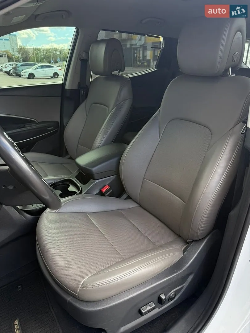 2016 Hyundai Santa Fe - мініатюра 34