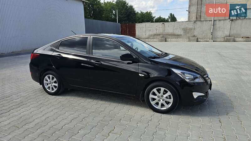 Седан Hyundai Solaris 2015 в Тернополе