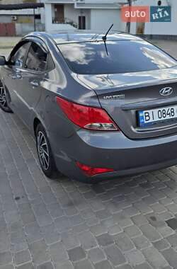 Седан Hyundai Solaris 2015 в 