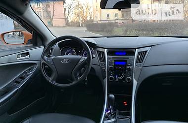 Седан Hyundai Sonata 2010 в Кам'янському