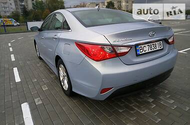 Седан Hyundai Sonata 2014 в Дрогобыче