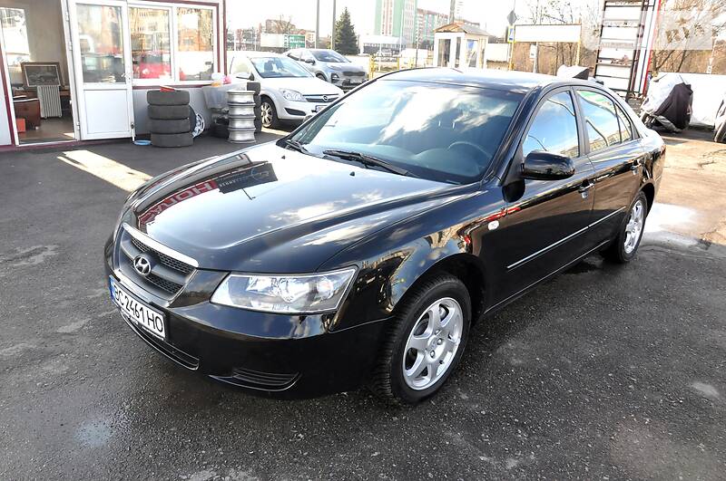 Седан Hyundai Sonata 2008 в Львове