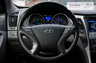 Седан Hyundai Sonata 2013 в 