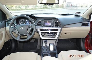 Седан Hyundai Sonata 2015 в 