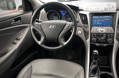 Седан Hyundai Sonata 2014 в Киеве