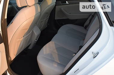 Седан Hyundai Sonata 2015 в 