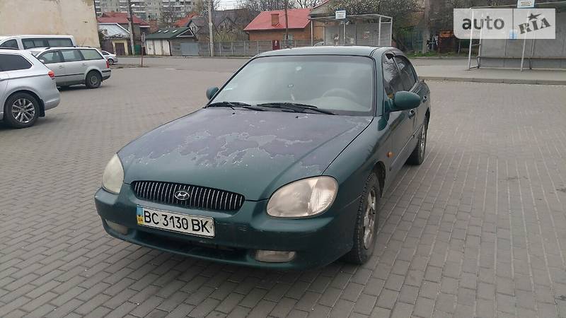 Седан Hyundai Sonata 2000 в Львові