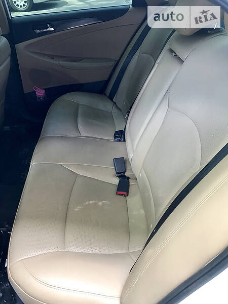Седан Hyundai Sonata 2014 в Дніпрі