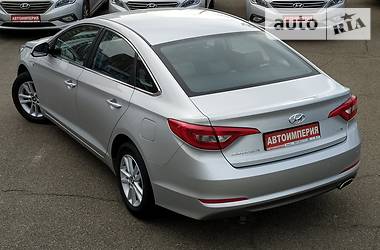 Седан Hyundai Sonata 2015 в 