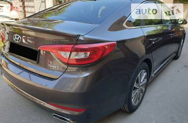 Седан Hyundai Sonata 2015 в 